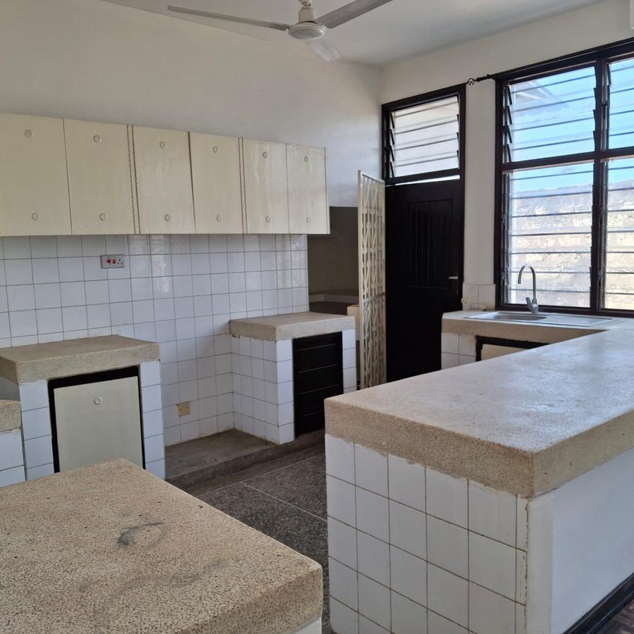 4 Bed Townhouse with En Suite at Nyali - 4