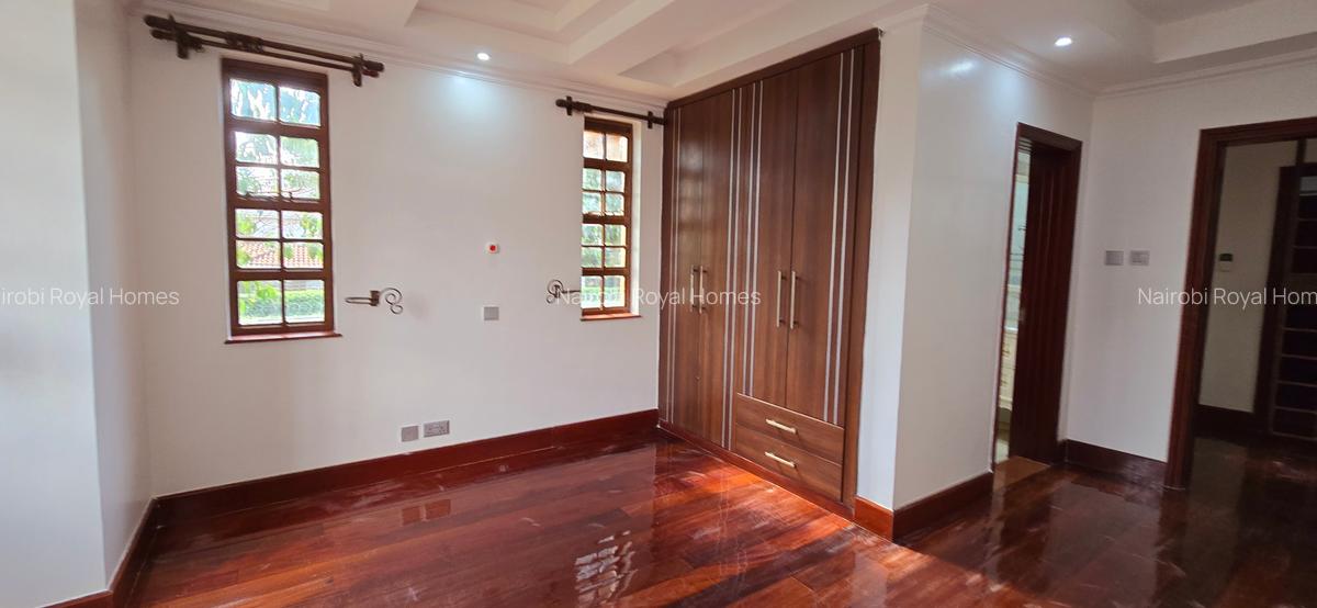 5 Bed House with En Suite at Runda Road - 18