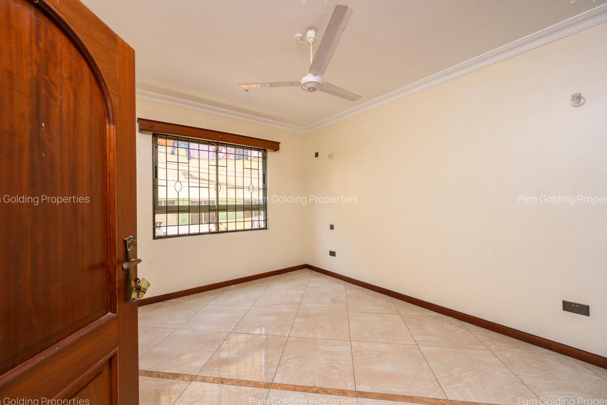4 Bed Apartment with En Suite in Kizingo - 7