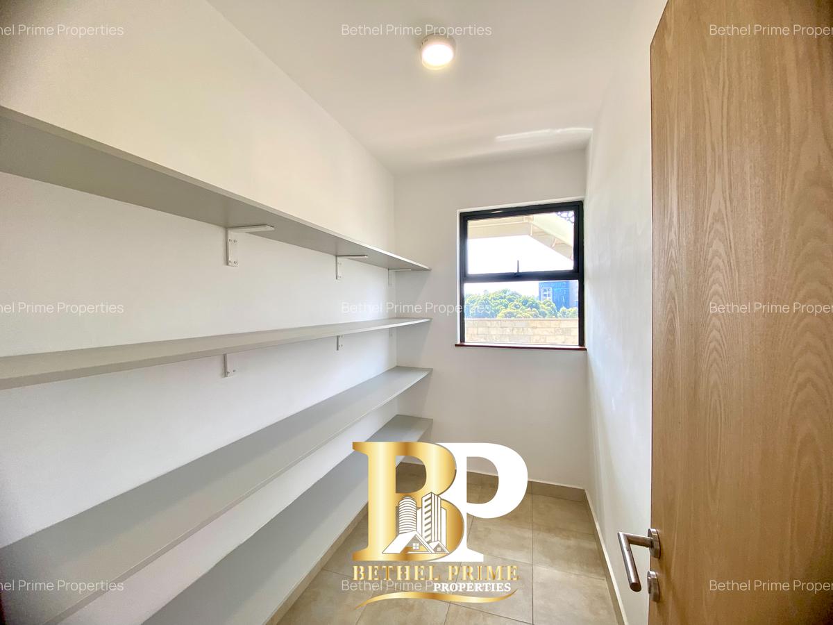 4 Bed Townhouse with En Suite in Rosslyn - 8