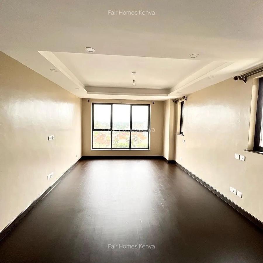 4 Bed Apartment with En Suite at Valley Arcade - 10