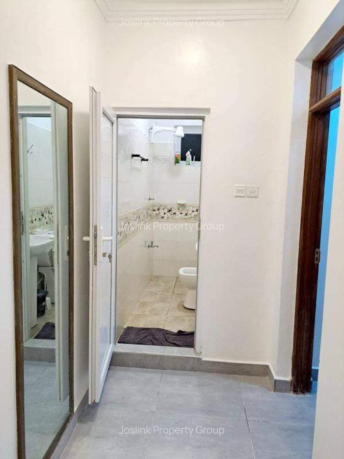 2 Bed Apartment with En Suite in Nyali Area - 12