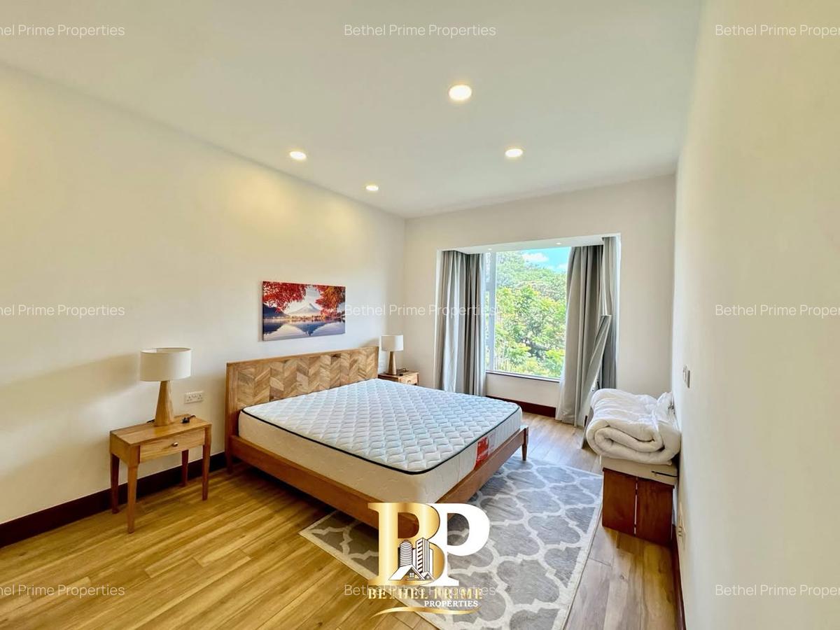 Furnished 2 Bed Apartment with En Suite in Parklands - 14