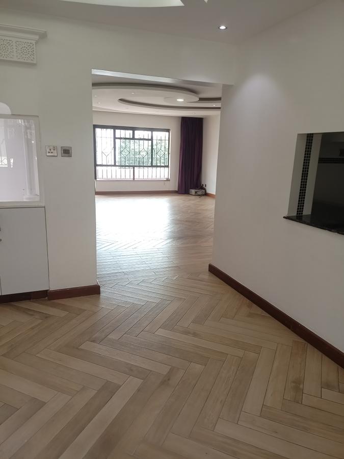 3 Bed Apartment with En Suite at Pramukh Shah Ave - 13