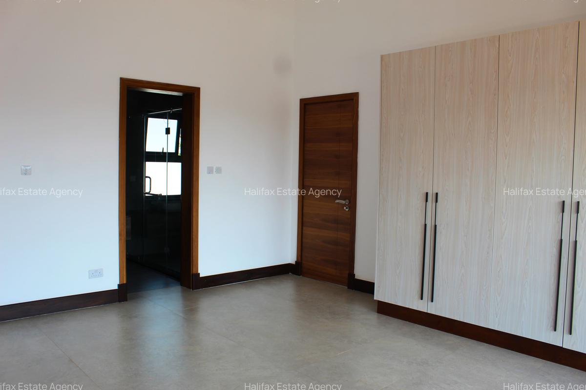 7 Bed Townhouse with En Suite in Kitisuru - 8