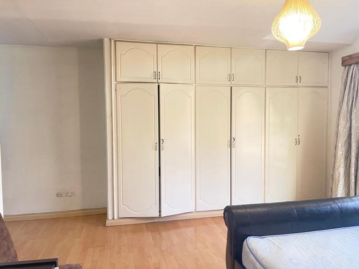 Furnished 4 Bed Apartment with En Suite at Lavington Green - 14