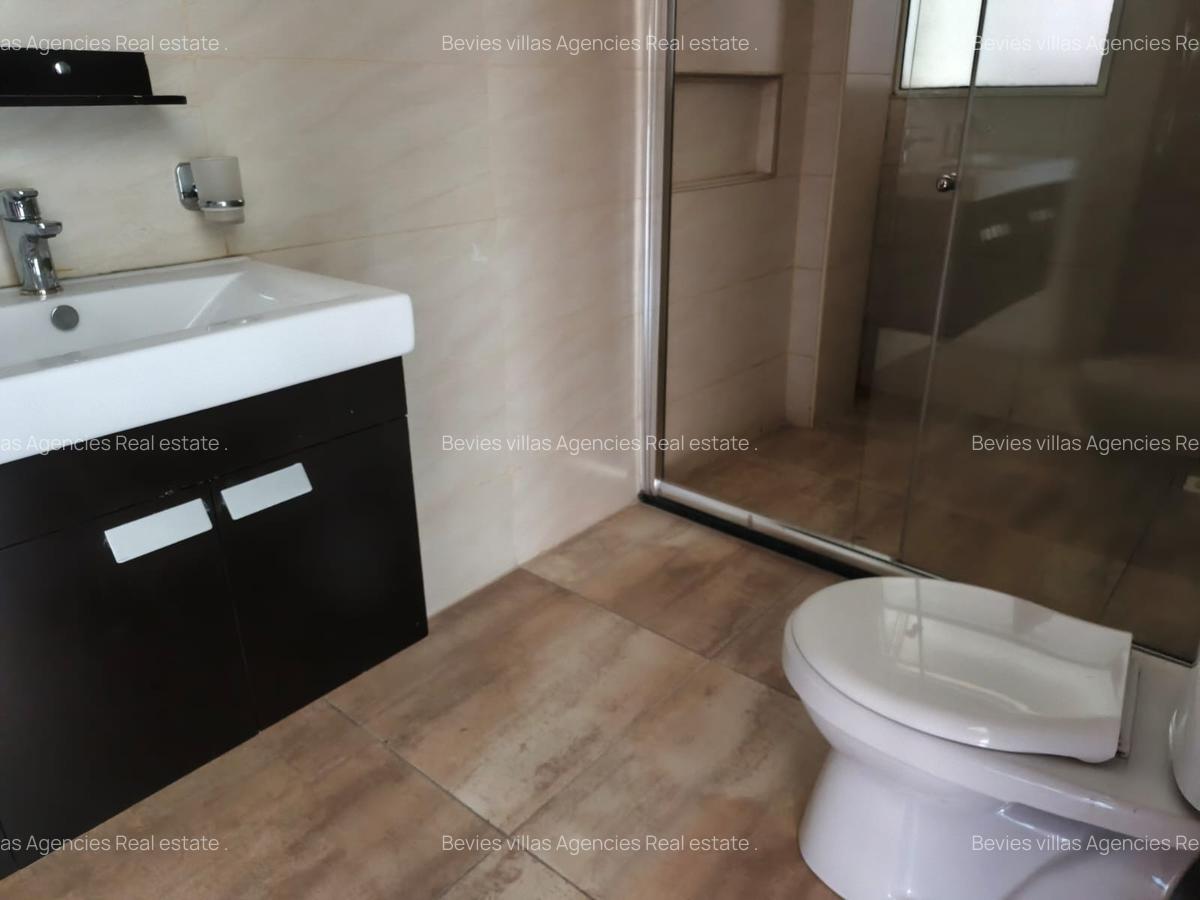 3 Bed Apartment with En Suite at General Mathenge - 10