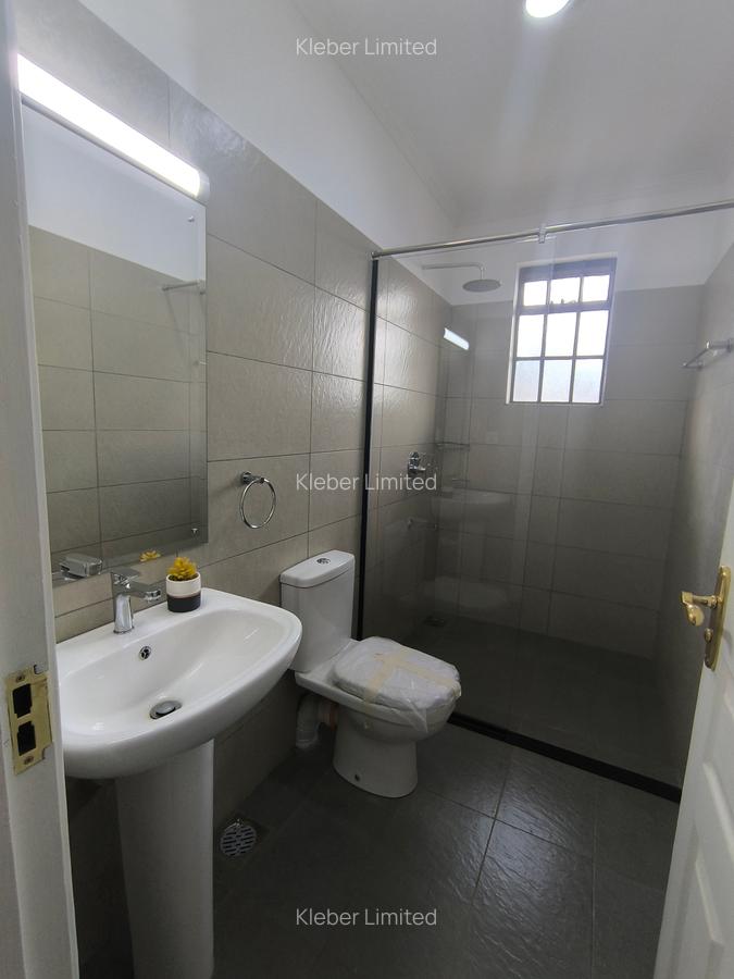 4 Bed House with En Suite in Syokimau - 10