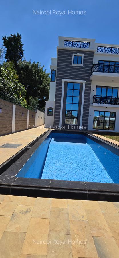 6 Bed Townhouse with En Suite at Lavington Green - 6