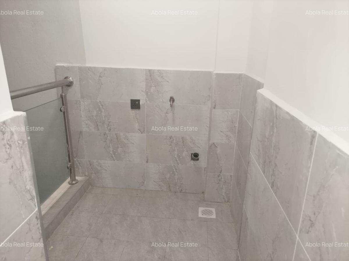 3 Bed Apartment with En Suite in Lavington - 17