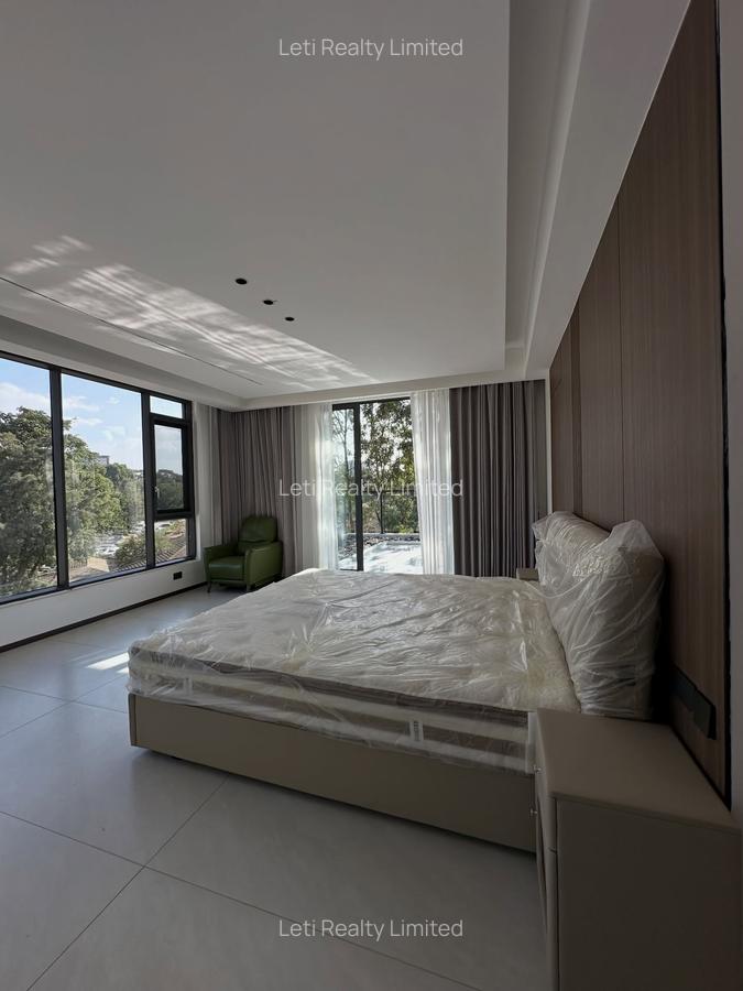 5 Bed Townhouse with En Suite in Lavington - 6