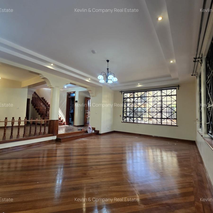 5 Bed Townhouse with En Suite in Kileleshwa - 4