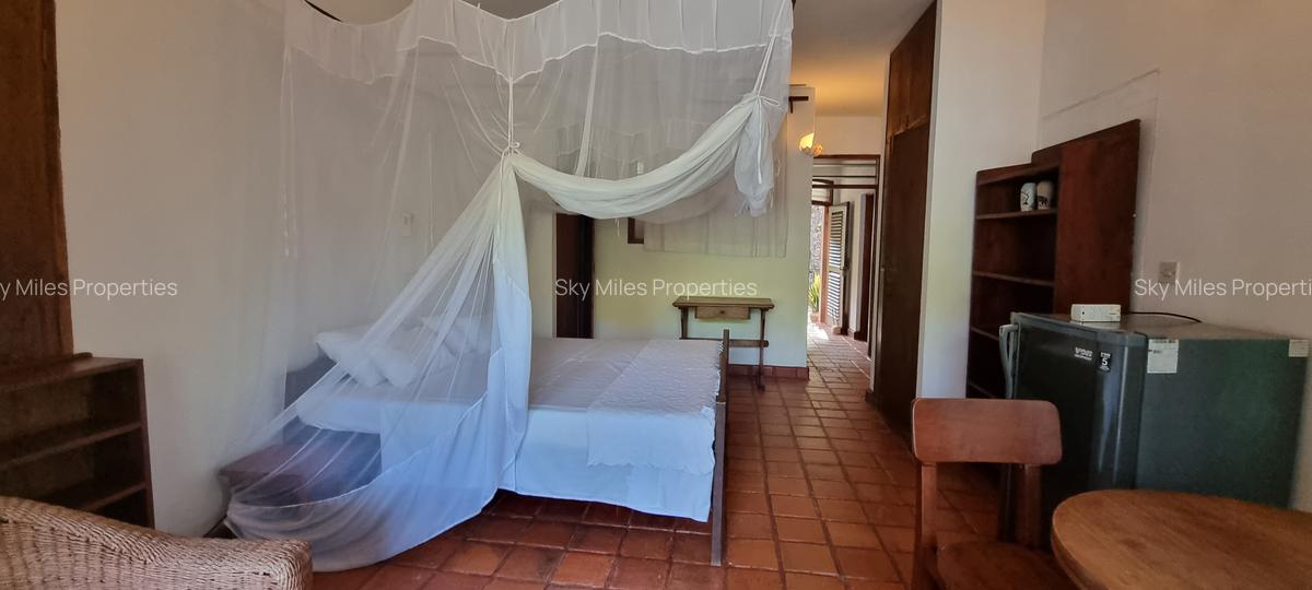 Serviced 3 Bed Apartment with En Suite at La-Marina Mtwapa - 8