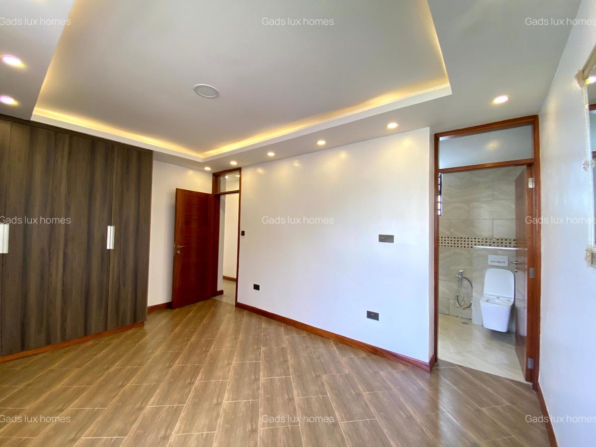 5 Bed Villa with En Suite at Spring Valley - 9