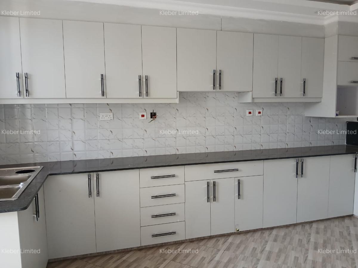 4 Bed House with En Suite in Ruiru - 4