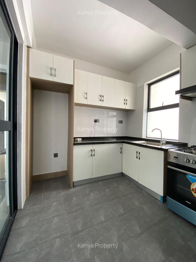 3 Bed Apartment with En Suite at Kindaruma Road - 13