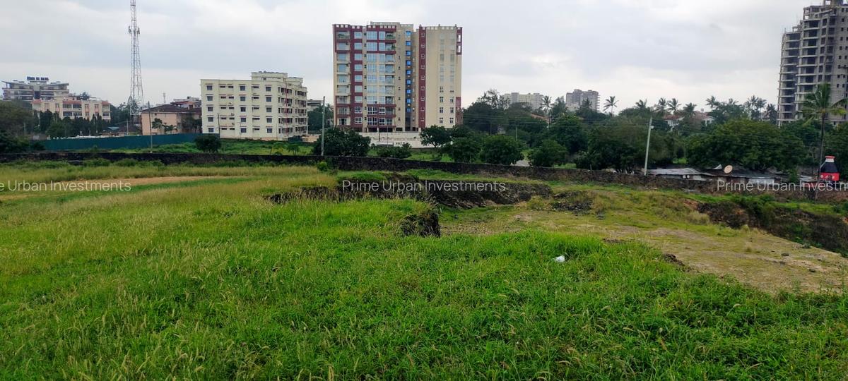 5 ac Land in Nyali Area - 4