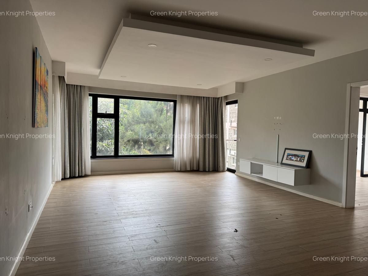 Serviced 2 Bed Apartment with En Suite in Lavington - 17