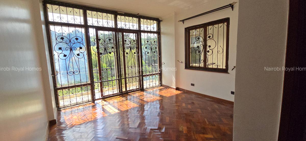 5 Bed Townhouse with En Suite at Convent Drive - 14