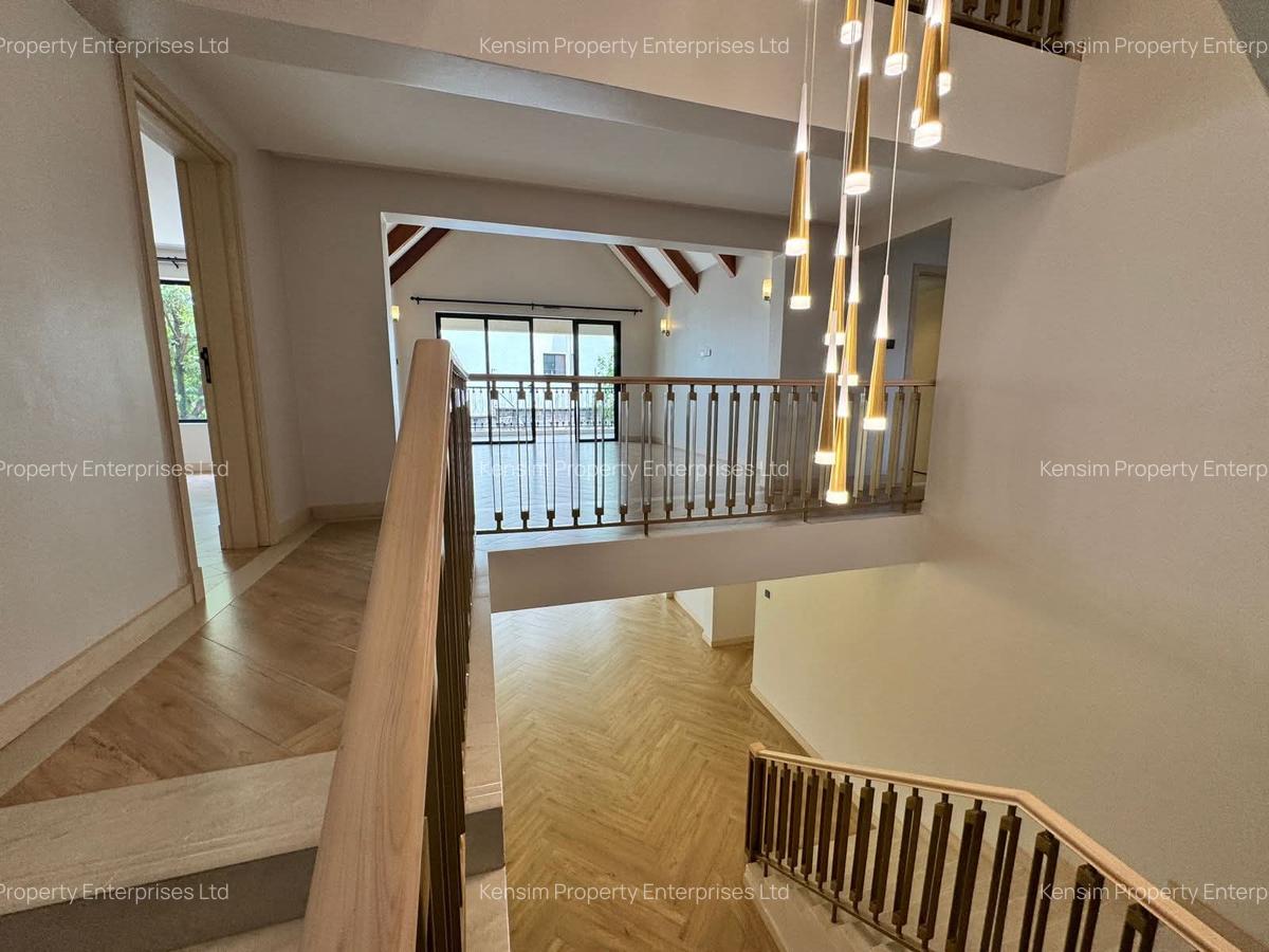 5 Bed Townhouse with En Suite in Lavington - 10