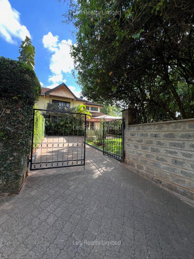 4 Bed Townhouse with En Suite in Lavington - 1