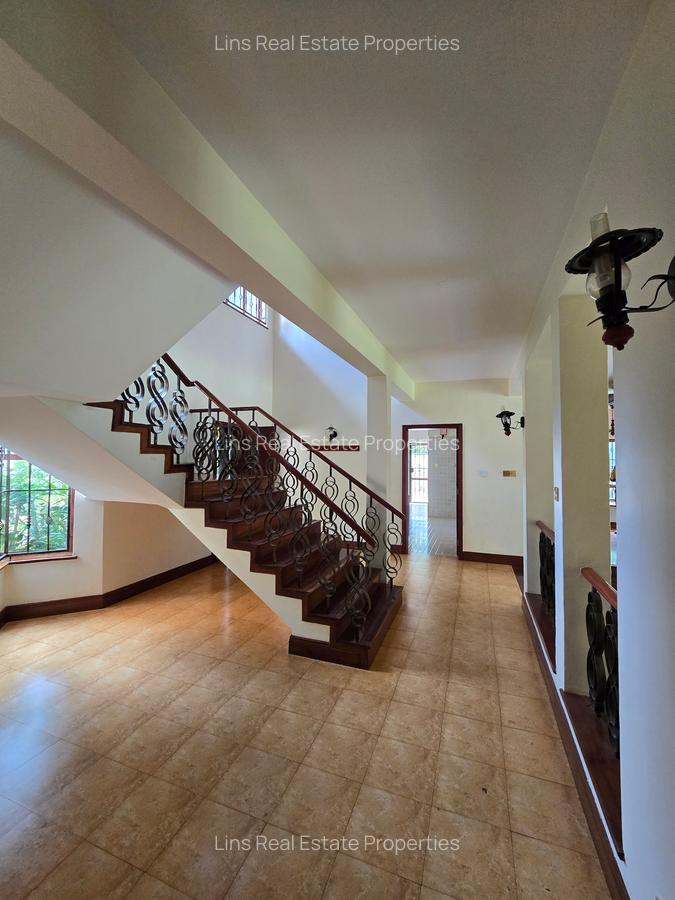 5 Bed Townhouse with En Suite in Runda - 15