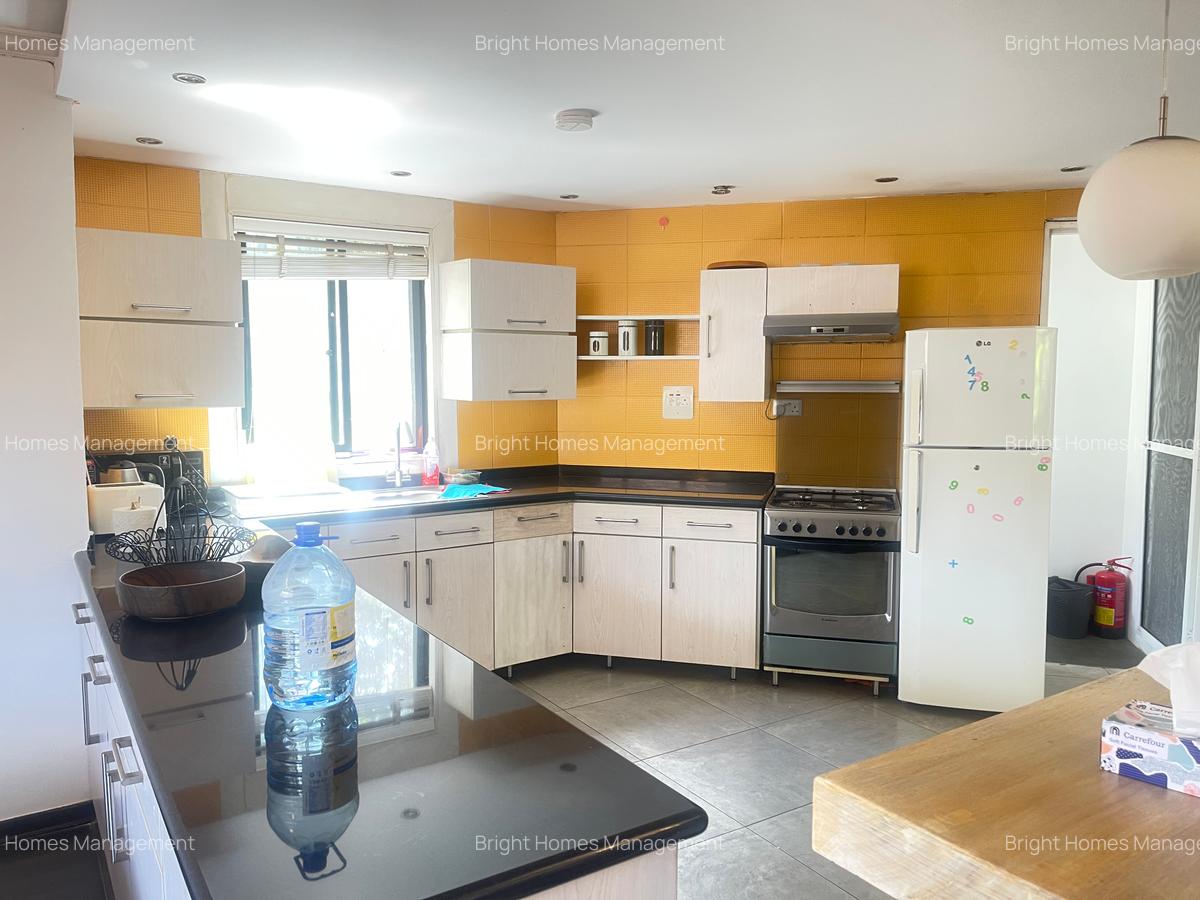2 Bed Apartment with En Suite in Gigiri - 13