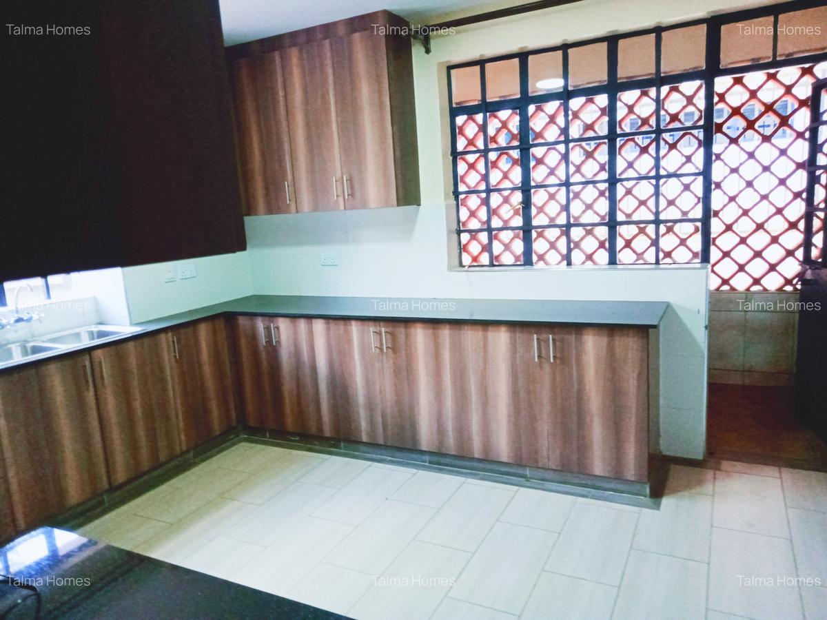 2 Bed Apartment with En Suite at Westlands - 10