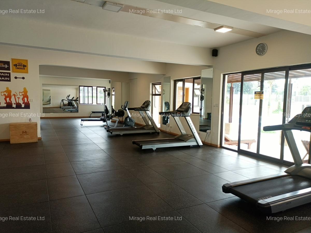 2 Bed Apartment with En Suite in Garden Estate - 14