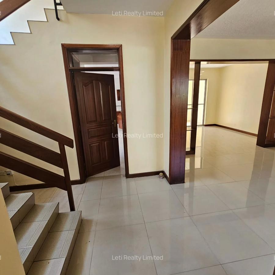 4 Bed Townhouse with En Suite in Lavington - 4