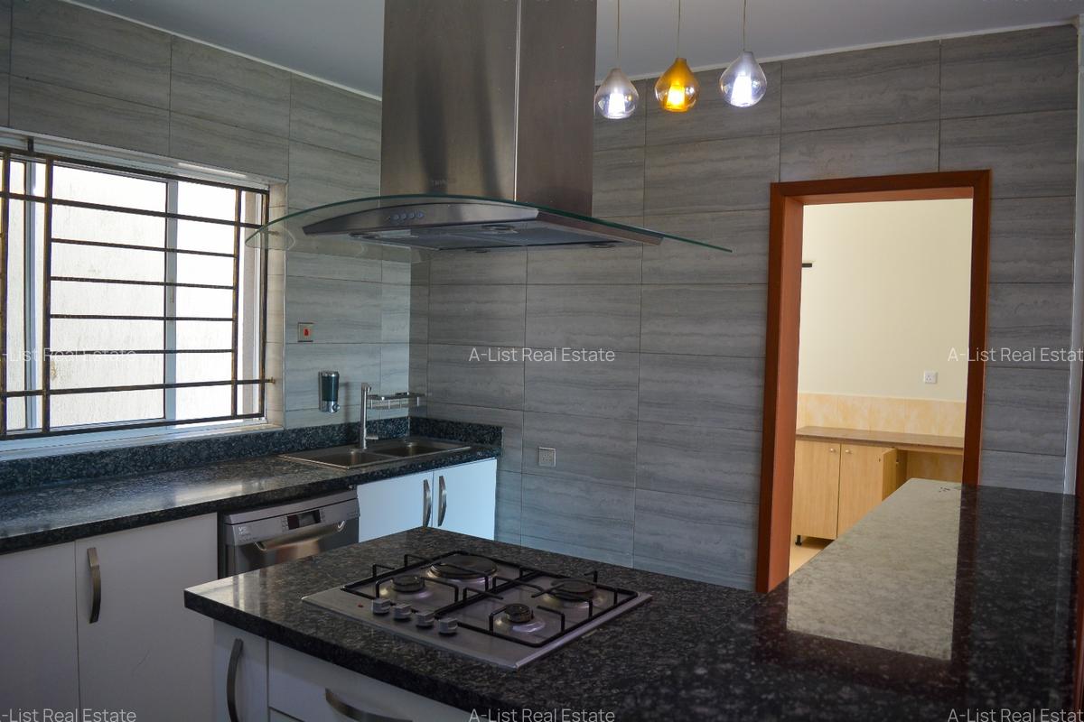 3 Bed Apartment with En Suite at Gatundu Road - 5
