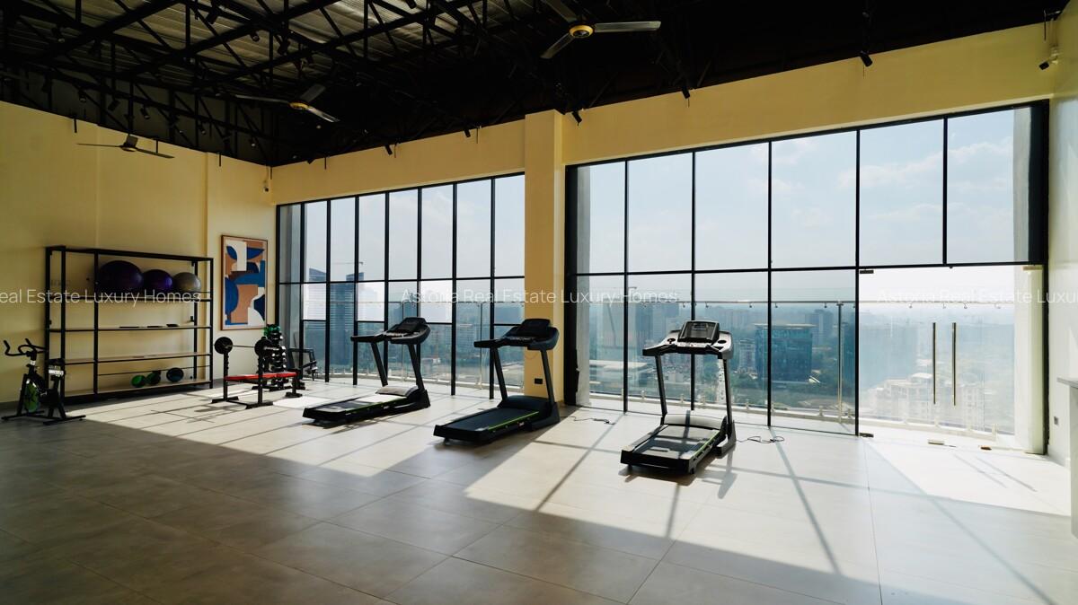4 Bed Apartment with En Suite at 2026-510 - 7
