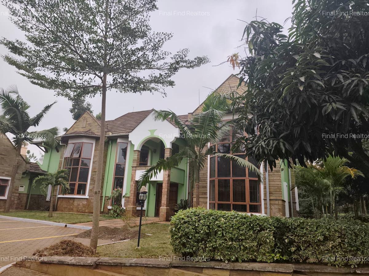 5 Bed Townhouse with En Suite in Runda - 2