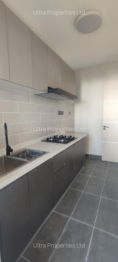 2 Bed Apartment with En Suite in Lavington - 4