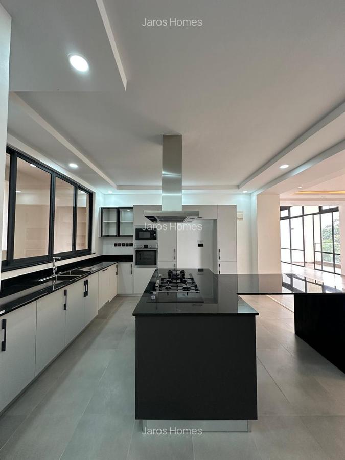 3 Bed Apartment with En Suite at Riverside Drive - 4