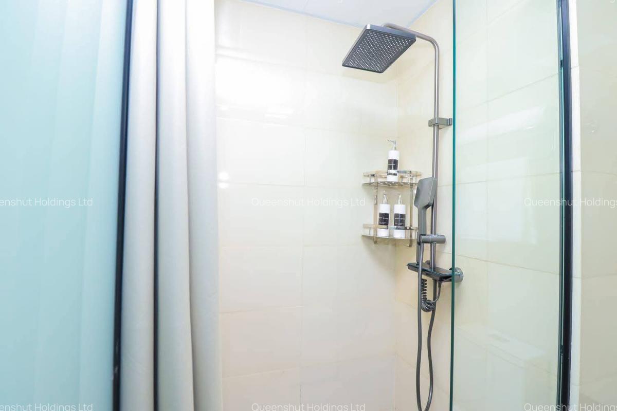 Serviced 1 Bed Apartment with En Suite in Westlands Area - 15