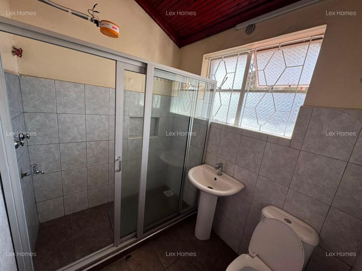 5 Bed House with En Suite at Langata Road - 18