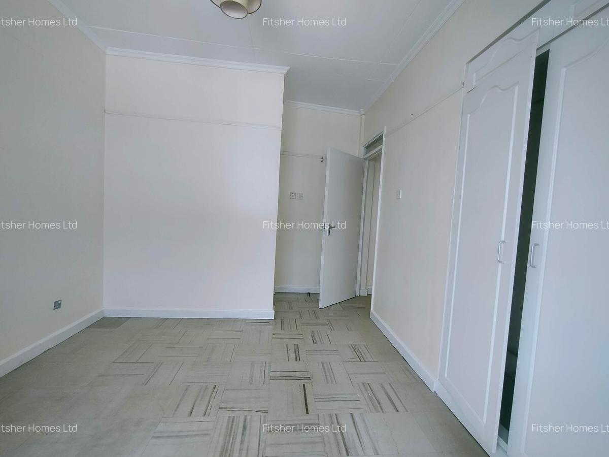 3 Bed Apartment with En Suite in Ngara - 13