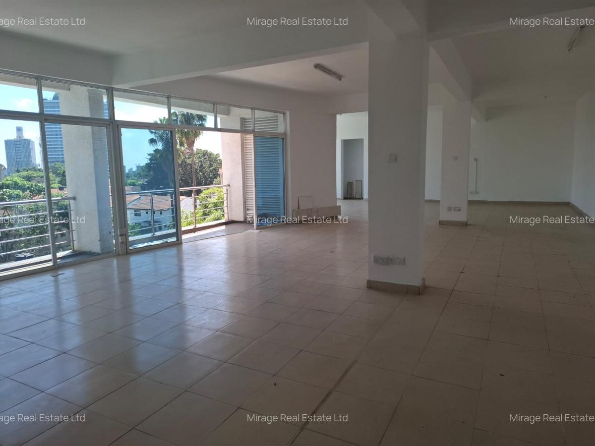 1,360 ft² Office with Service Charge Included in Westlands Area - 10