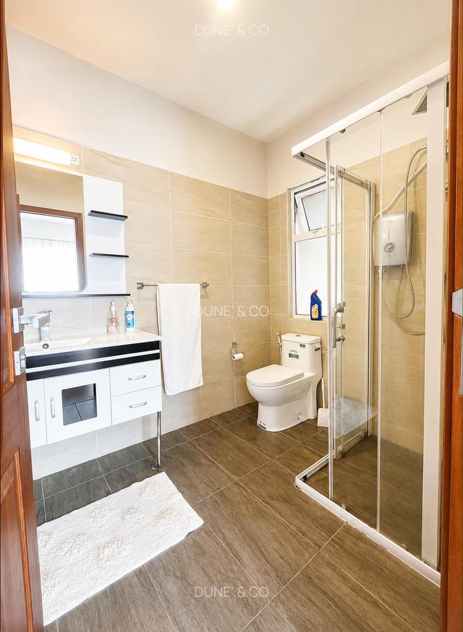 Serviced 2 Bed Apartment with En Suite in Kileleshwa - 12