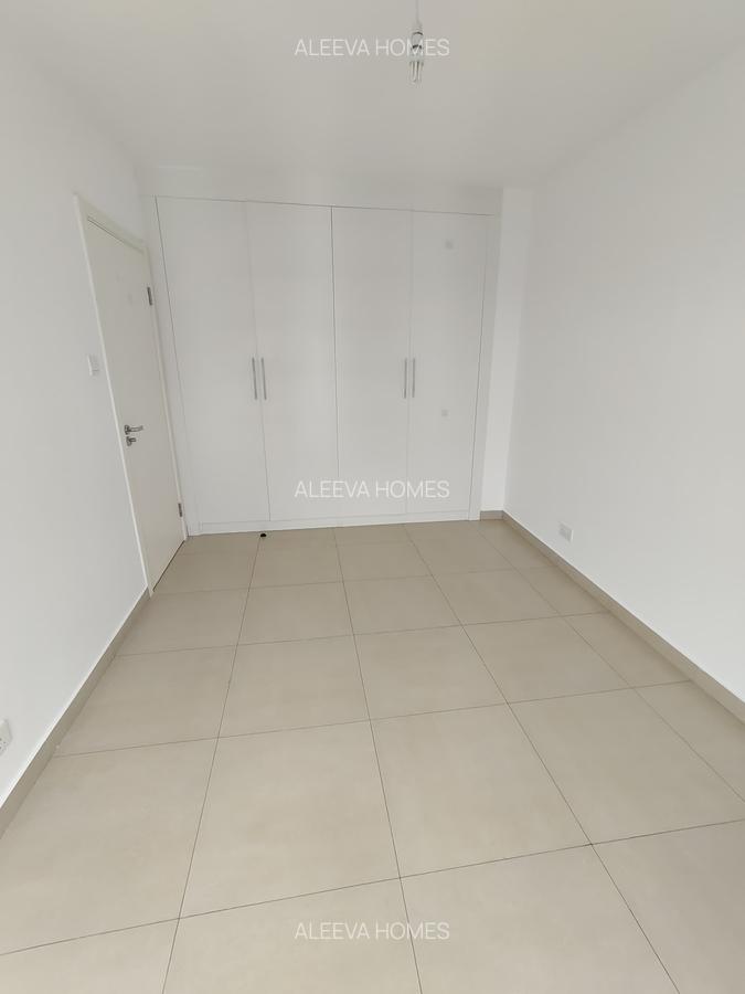 2 Bed Apartment with En Suite in Lavington - 11