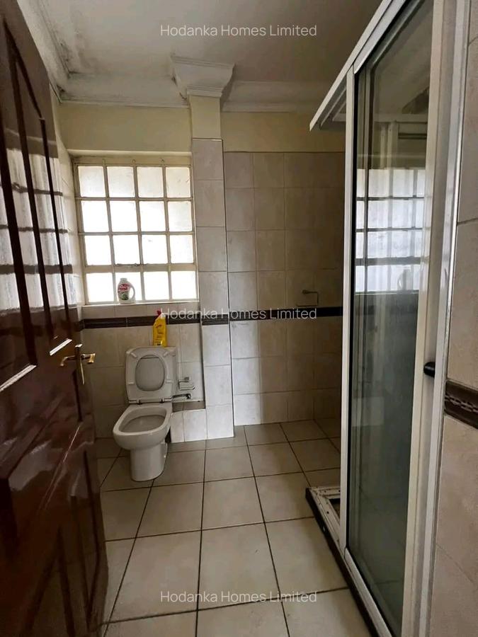 Serviced 2 Bed Apartment with En Suite in Kilimani - 5