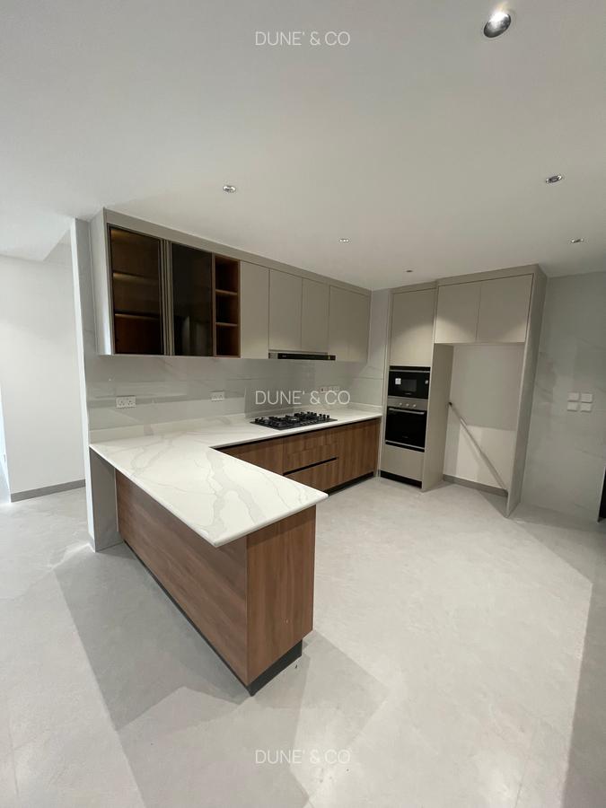 3 Bed Apartment with En Suite in Westlands Area - 6