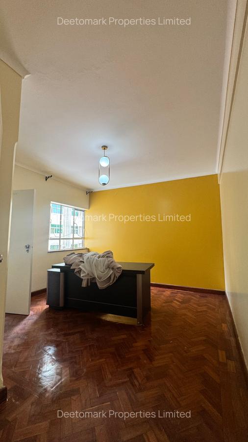 1 Bed Apartment with En Suite at Upper Hill - 10