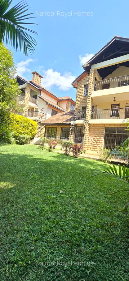 4 Bed Townhouse with En Suite at Lavington James Gichuru - 2