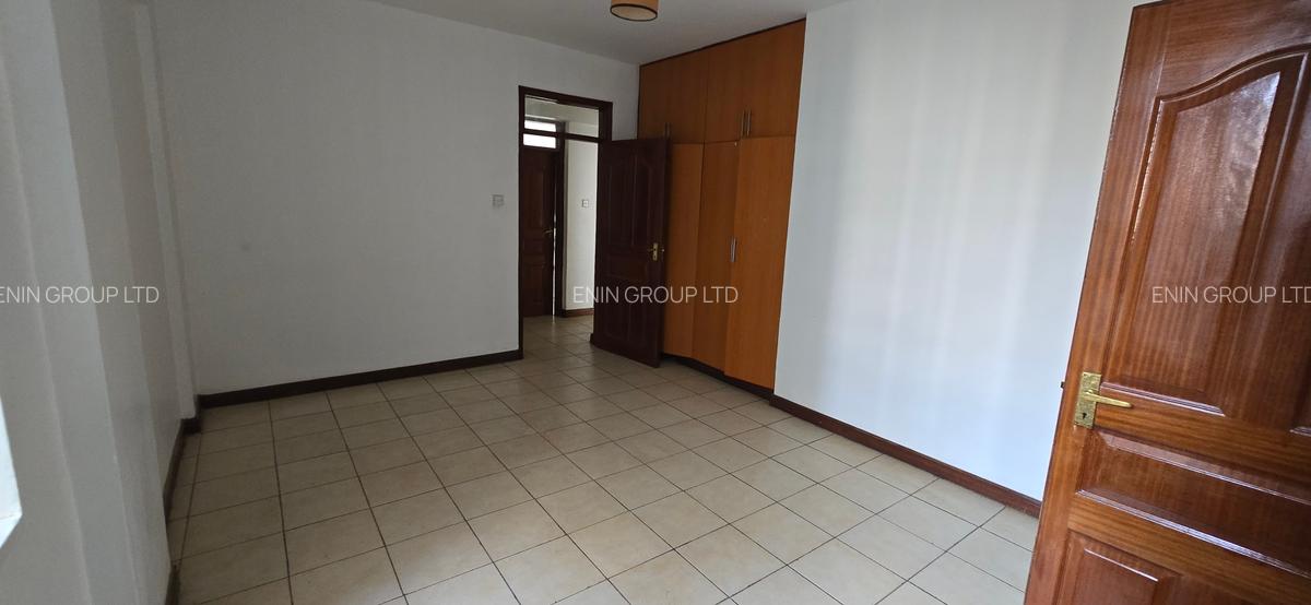 3 Bed Apartment with En Suite in Lavington - 1