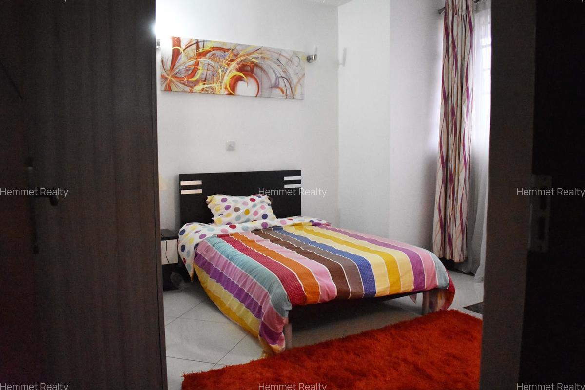 4 Bed Townhouse with En Suite in Kitisuru - 16