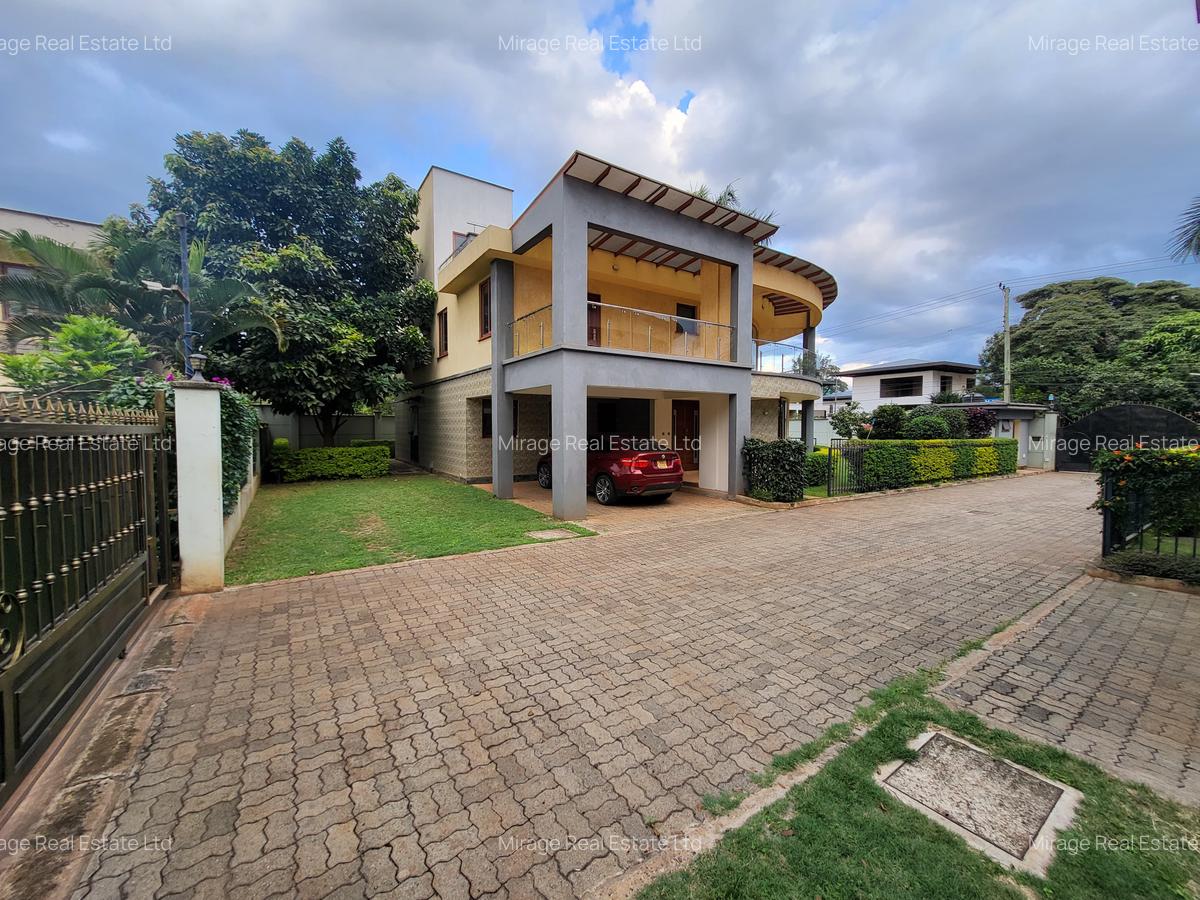 5 Bed Villa with En Suite in Lavington - 20