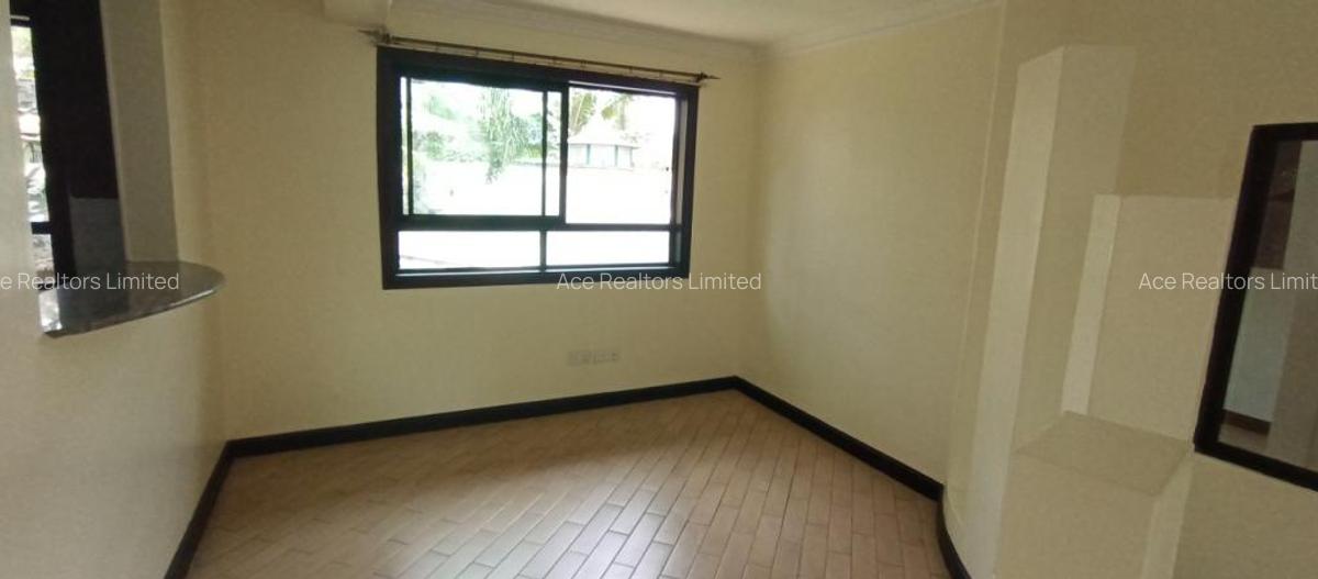 3 Bed Townhouse with En Suite at Grevellia Grove - 9