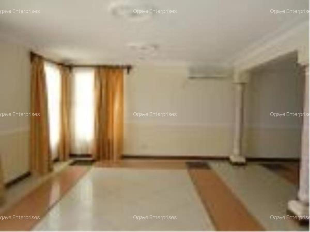 3 Bed Apartment with En Suite at Nyali - 4